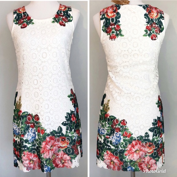miami Dresses & Skirts - Miami White Lace Floral Detail Sheath Dress, size Medium